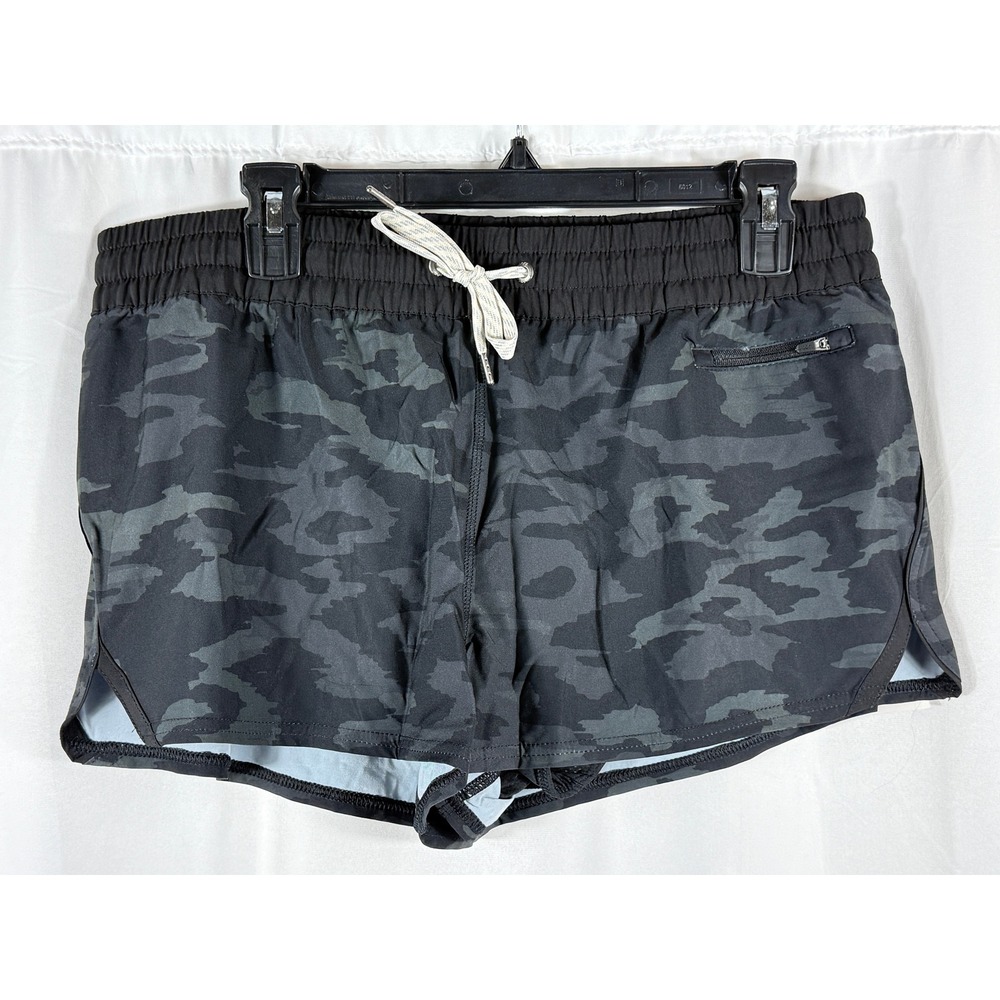 Vuori Clementine Short Black Watercolor Camo VW304 Womens XL NWT